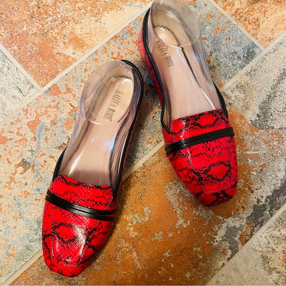 🐦‍🔥NWOB Frisky Kalita Rose Snake Print Red/Black Loafers/Flats! - Picture 9 of 15